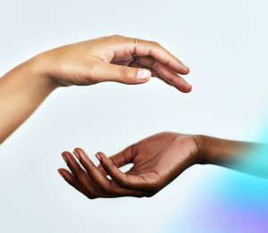 پامپ ارز دیجیتال Mina 2 HeroSectionHands پامپ ارز دیجیتال MINA